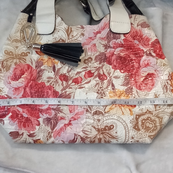 Vintage European Velina Fabbiano white with red flowers on leather - Picture 6 of 12